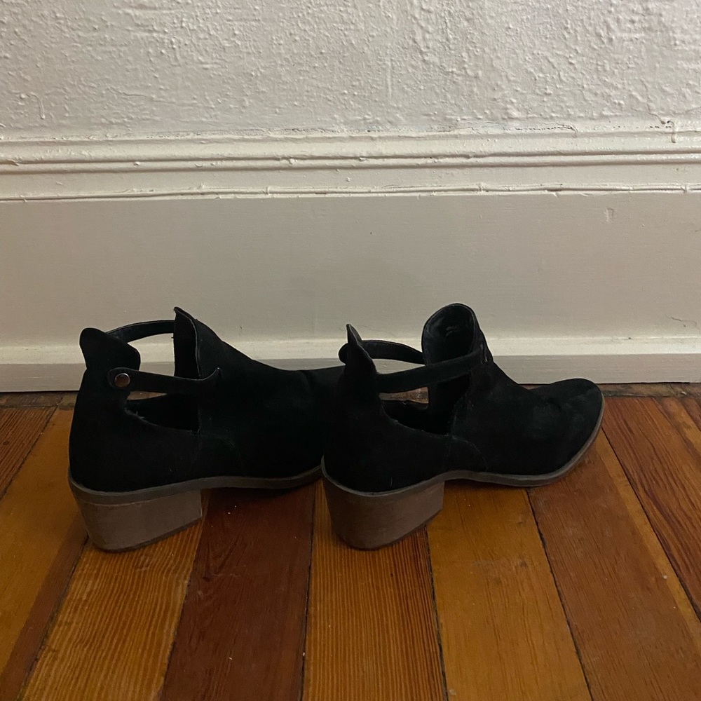 Project Heels, Black